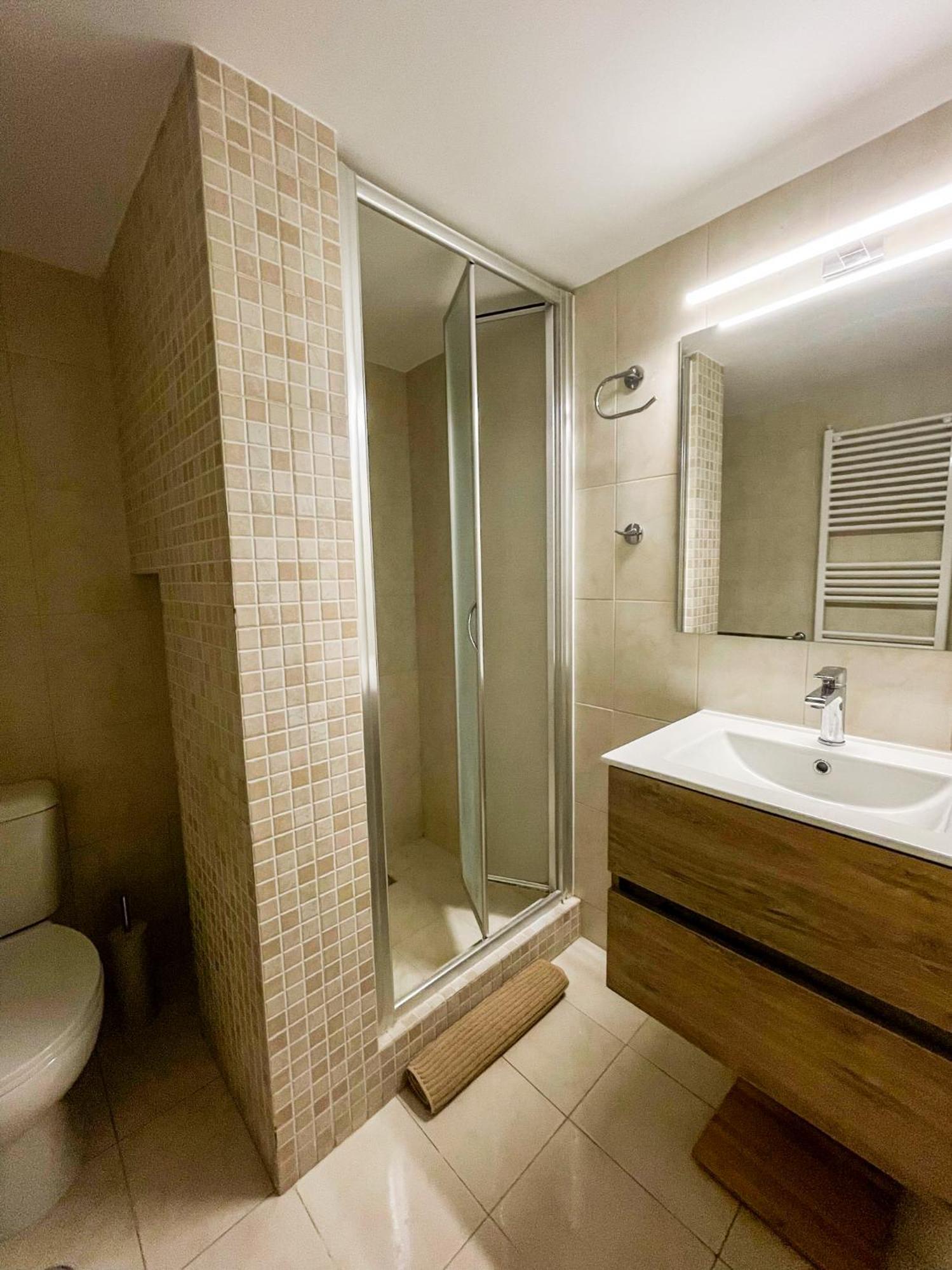 Apartment Near Metro + Port Pireus Eksteriør bilde