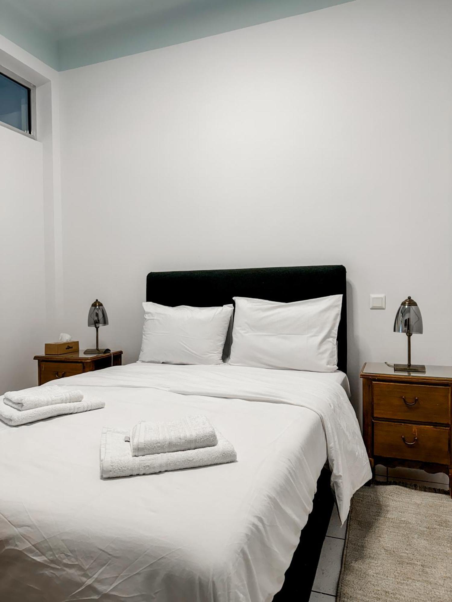 Apartment Near Metro + Port Pireus Eksteriør bilde